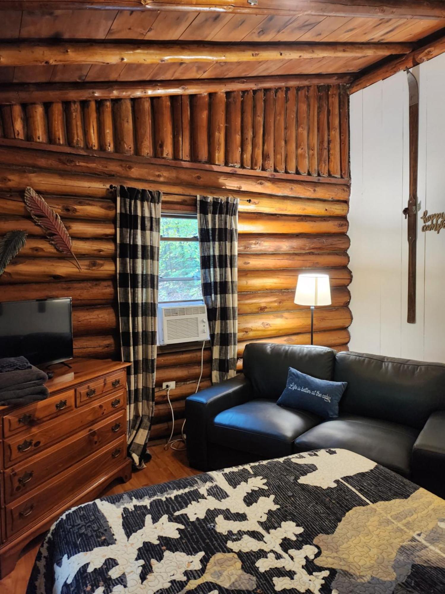 Adirondack Diamond Point Lodge 레이크 헤오르헤 외부 사진